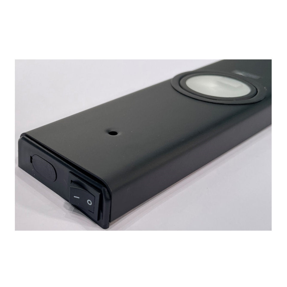 Seko Underskabsarmatur 60W G4 79,5cm Sort