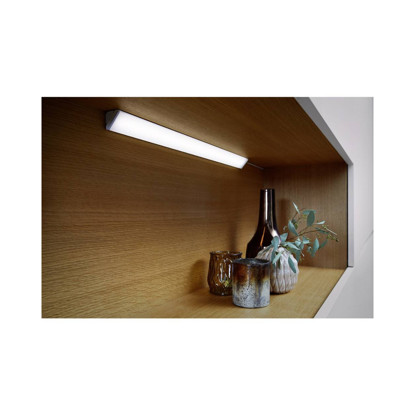 Ledvance LED Underskabsarmatur 7,5W 830 480lm 55cm Sensor Dim Sølv